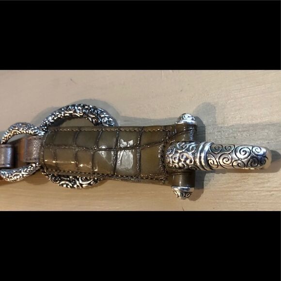 Brighton Sz 30 Khaki Silver Croc Leather Hook Belt - Picture 5 of 10